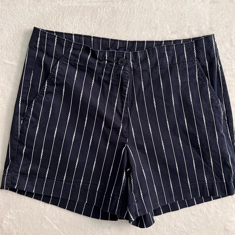 Nautica Blue with White Rope Stripe Two Pocket Shorts, Size 8